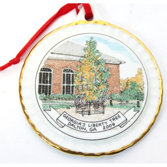 LE Georgia's Liberty Tree Dalton Georgia Porcelain Ornament Painted - Picture 1 of 3